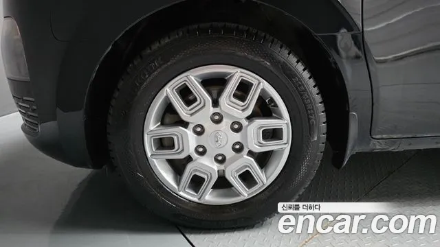Hyundai Staria 2021 thumb 5