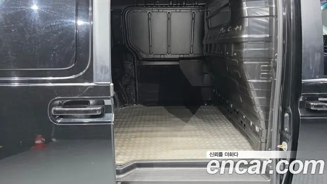 Hyundai Staria 2021 thumb 12