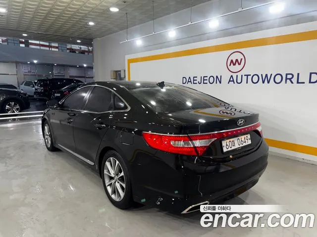 Hyundai Grandeur 2016 thumb 3