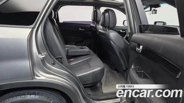 Kia Sorento 2011 thumb 12