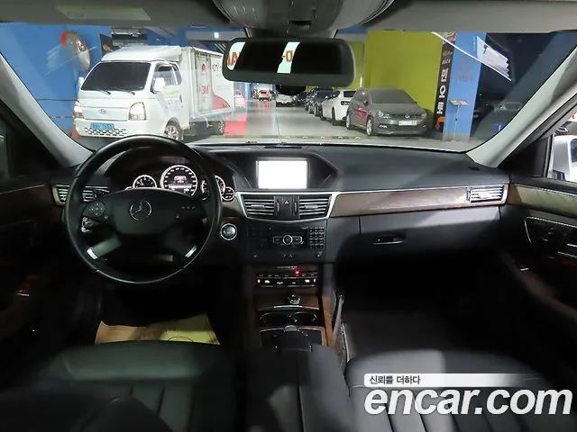 Mercedes-Benz E-Класс 2013 thumb 7
