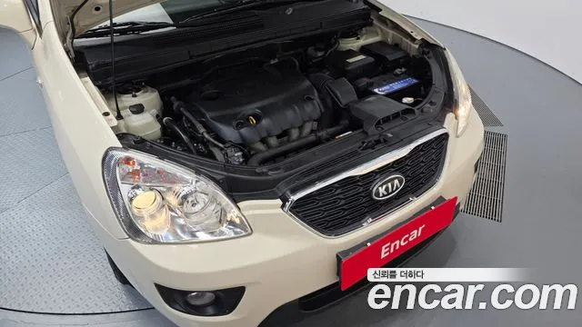 Kia Carens 2013 thumb 6