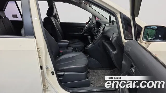 Kia Carens 2013 thumb 11