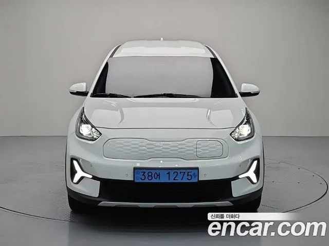 Kia Niro 2022 thumb 2