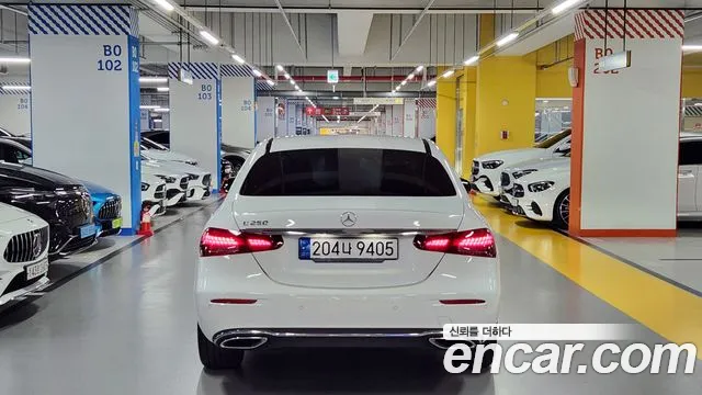 Mercedes-Benz E-Класс 2022 thumb 3