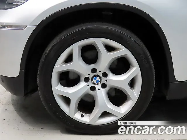 BMW X6 2012 thumb 5