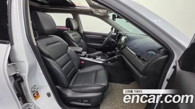 Renault Koleos 2016 thumb 10