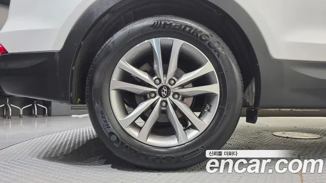 Hyundai Santa Fe 2015 thumb 5