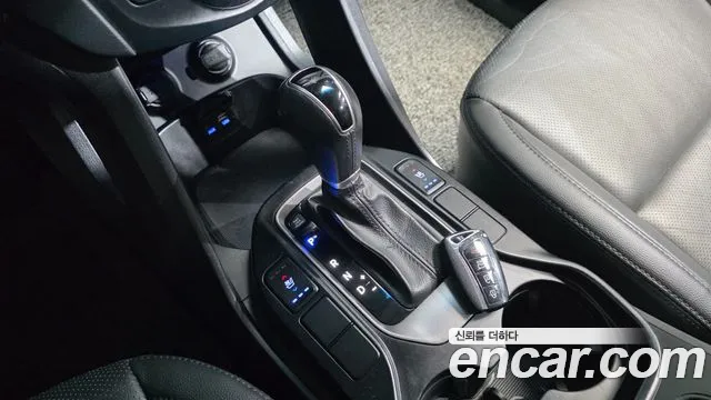 Hyundai Santa Fe 2015 thumb 9