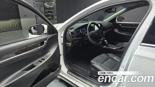 Hyundai Grandeur 2018 thumb 10