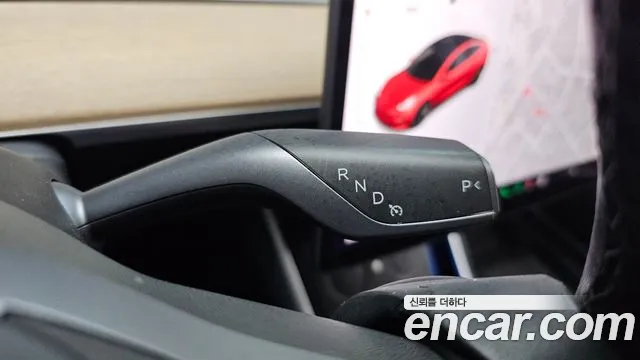 Tesla Model 3 2020 thumb 9