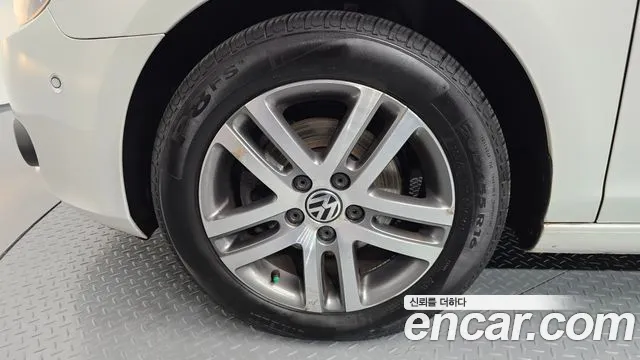 Volkswagen Golf Sportsvan 2012 thumb 4