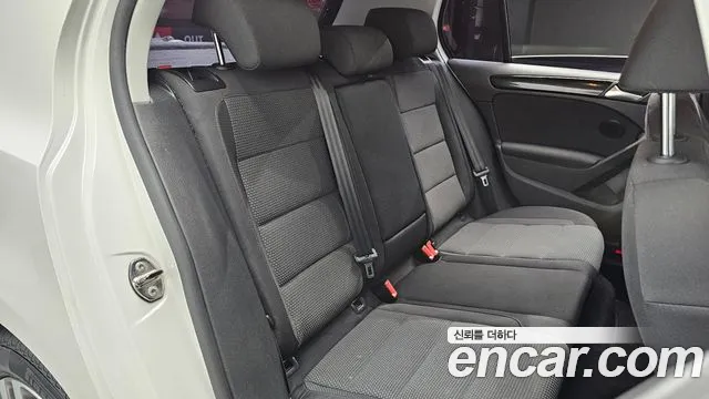 Volkswagen Golf Sportsvan 2012 thumb 10