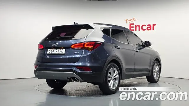 Hyundai Santa Fe 2017 thumb 2