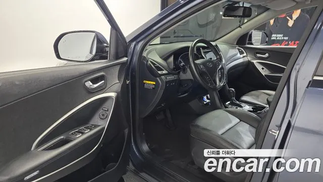 Hyundai Santa Fe 2017 thumb 10