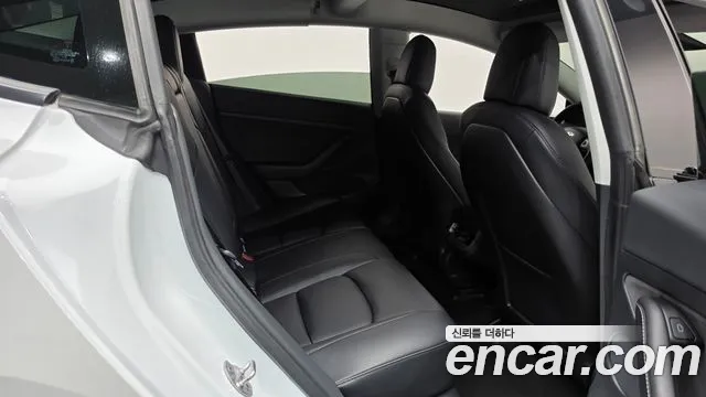 Tesla Model 3 2021 thumb 11