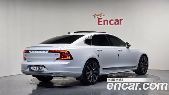 Volvo S90 2025 thumb 2