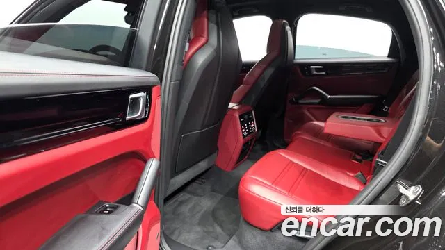 Porsche Cayenne 2020 thumb 11