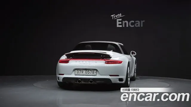 Porsche 911 2016 thumb 4