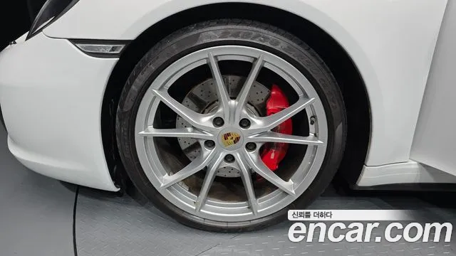 Porsche 911 2016 thumb 5