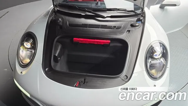 Porsche 911 2016 thumb 6