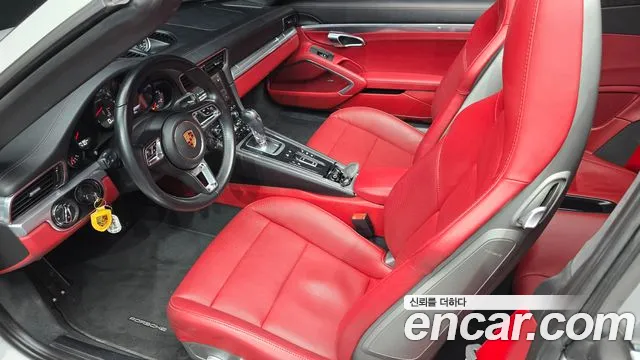 Porsche 911 2016 thumb 7