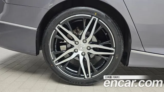 Honda Accord 2021 thumb 5