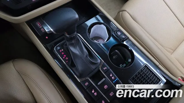 Kia Carnival 2019 thumb 9