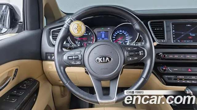 Kia Carnival 2019 thumb 12