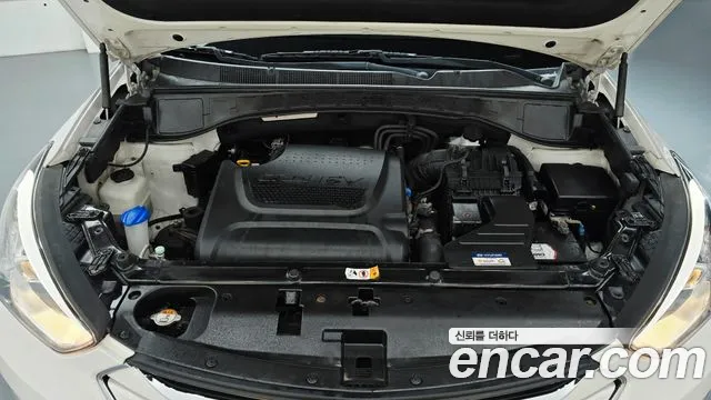 Hyundai Santa Fe 2014 thumb 6