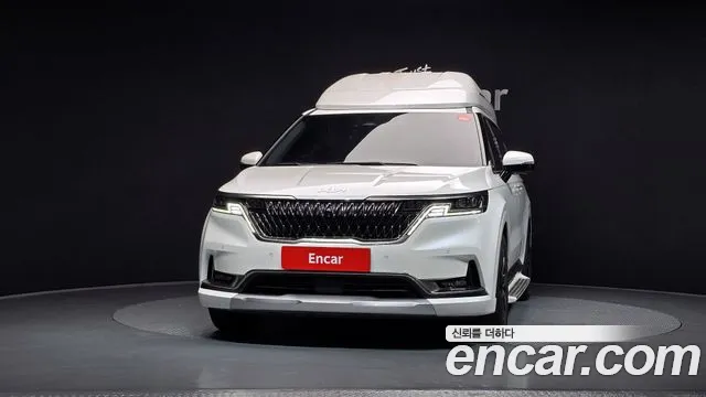 Kia Carnival 2023 thumb 3