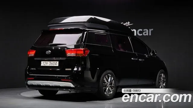 Kia Carnival 2015 thumb 2