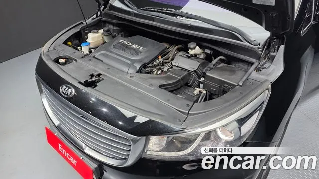 Kia Carnival 2015 thumb 6