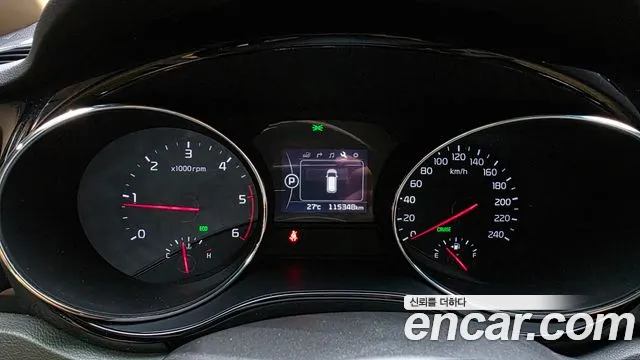 Kia Carnival 2015 thumb 8