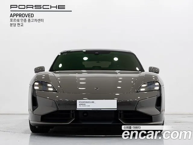Porsche Taycan 2025 thumb 3