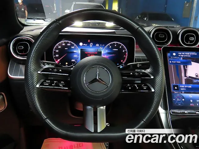Mercedes-Benz GLC 2024 thumb 9