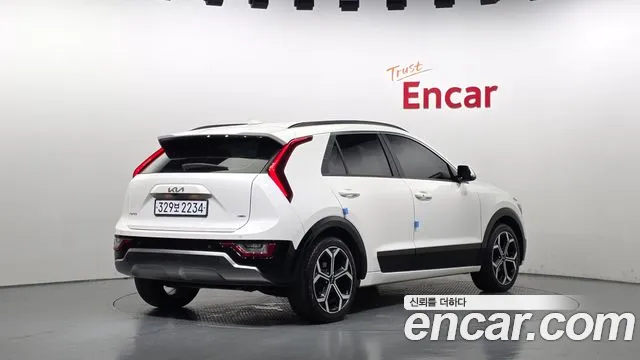 Kia Niro 2022 thumb 2