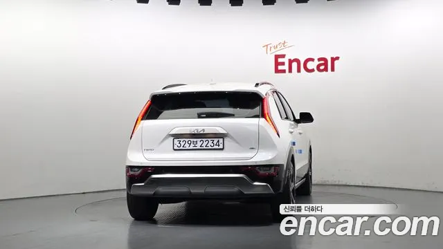 Kia Niro 2022 thumb 4
