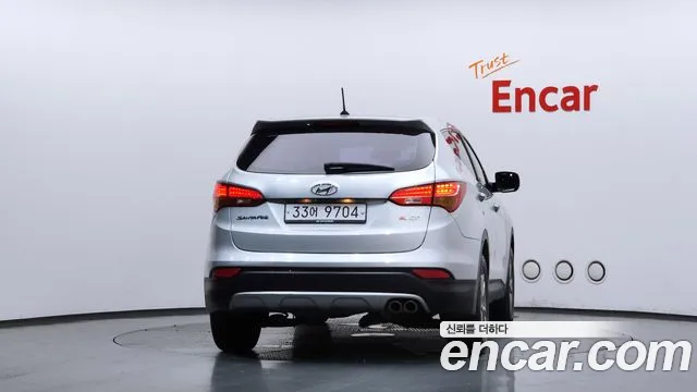 Hyundai Santa Fe 2013 thumb 4