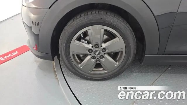 Mini Hatch 2023 thumb 4