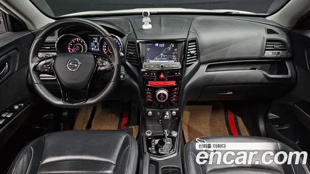 KG_Mobility_Ssangyong TIBOLI 2017 thumb 7
