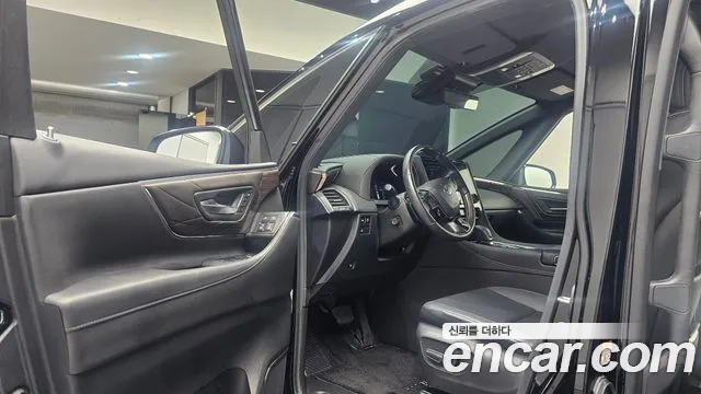 Toyota Alphard 2023 thumb 10