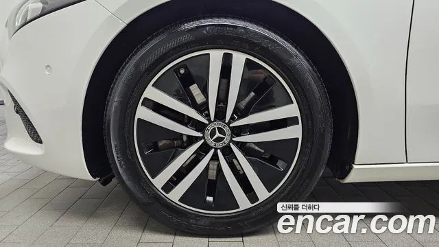 Mercedes-Benz A-Класс 2021 thumb 5