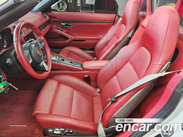 Porsche Cayman 2021 thumb 9