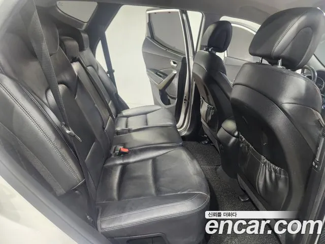 Hyundai Santa Fe 2015 thumb 10