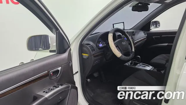 Hyundai Santa Fe 2011 thumb 11