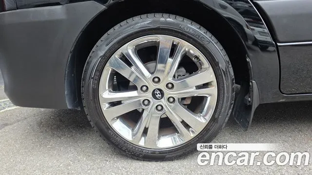 Hyundai Staria 2024 thumb 4
