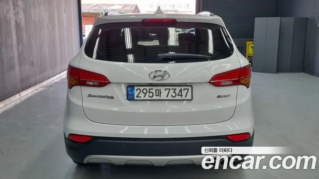 Hyundai Santa Fe 2015 thumb 4