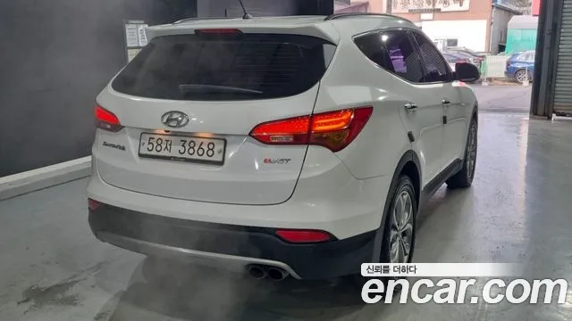 Hyundai Santa Fe 2014 thumb 2
