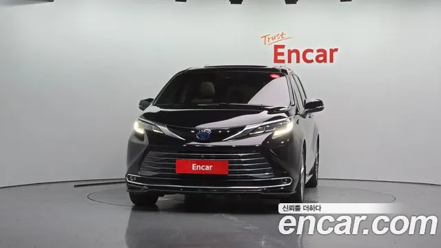 Toyota Sienna 2022 thumb 3